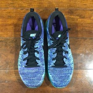 Nike Flyknit 2 Women’s Sneakers
